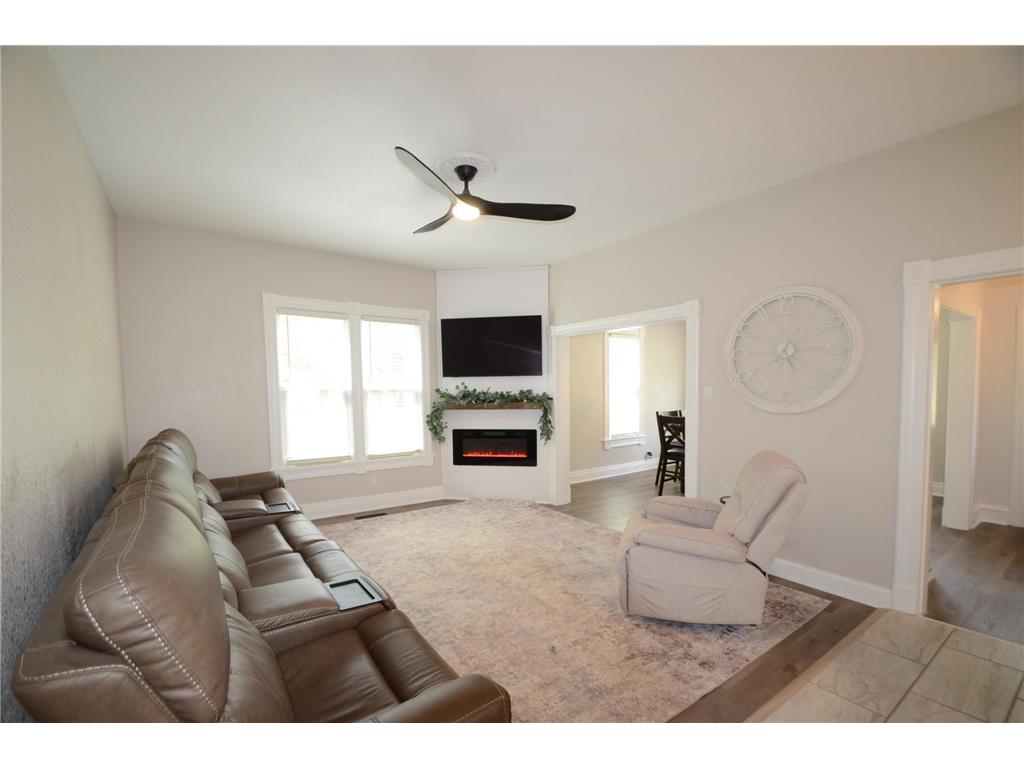 709 S Holcombe Avenue Litchfield MN 55355 7083750 image11
