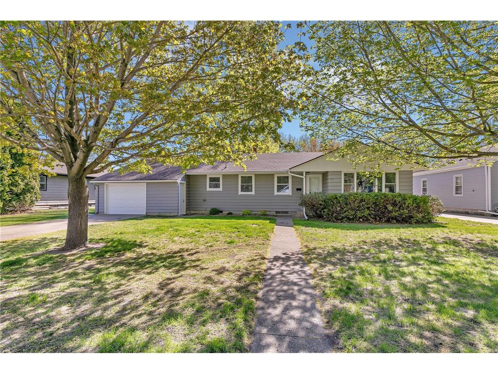 709 S Miller Avenue Litchfield MN 55355 7075450 image1