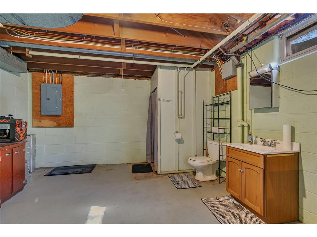 709 S Miller Avenue Litchfield MN 55355 7075450 image21