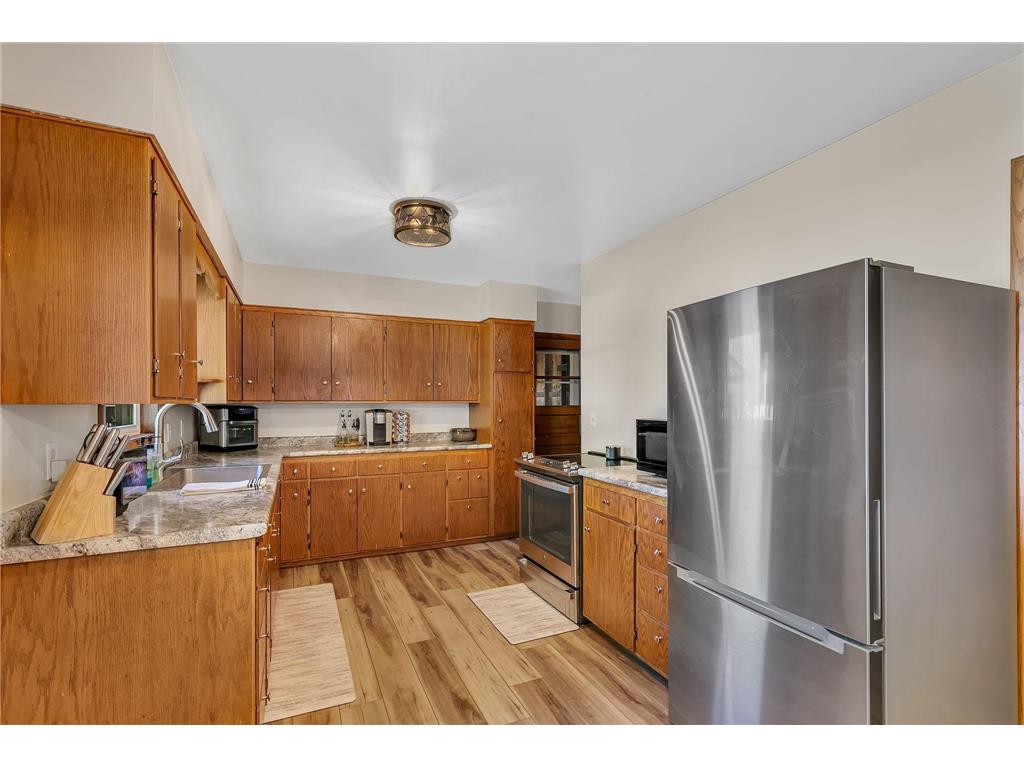 709 S Miller Avenue Litchfield MN 55355 7075450 image3