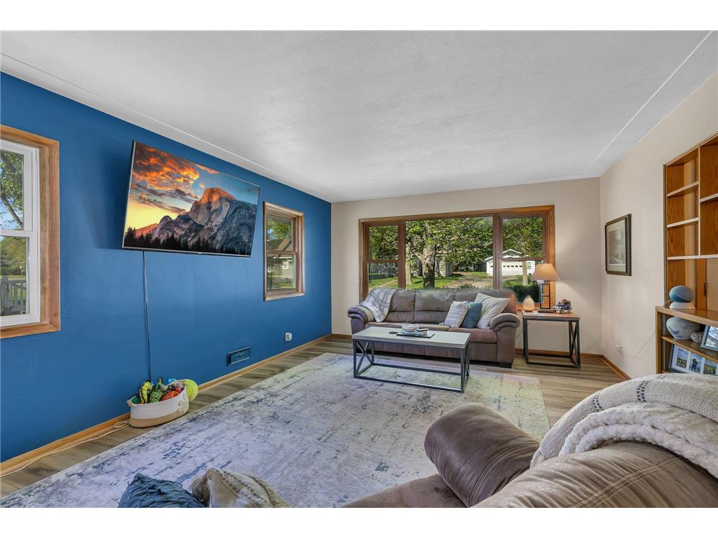 709 S Miller Avenue Litchfield MN 55355 7075450 image9