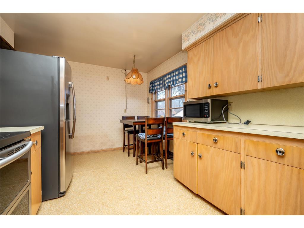 709 Shakopee Avenue E Shakopee MN 55379 7062737 image12