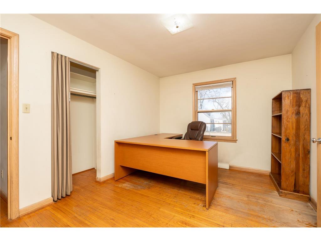 709 Shakopee Avenue E Shakopee MN 55379 7062737 image16