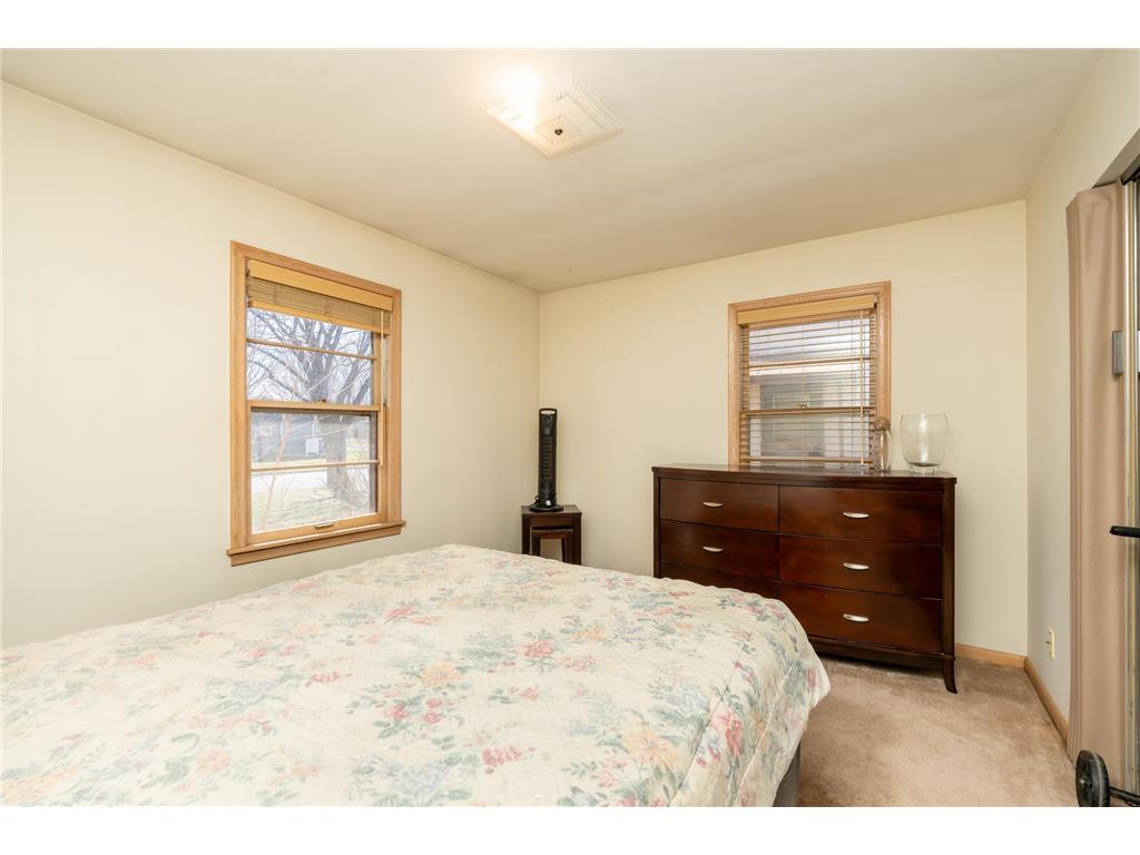 709 Shakopee Avenue E Shakopee MN 55379 7062737 image18