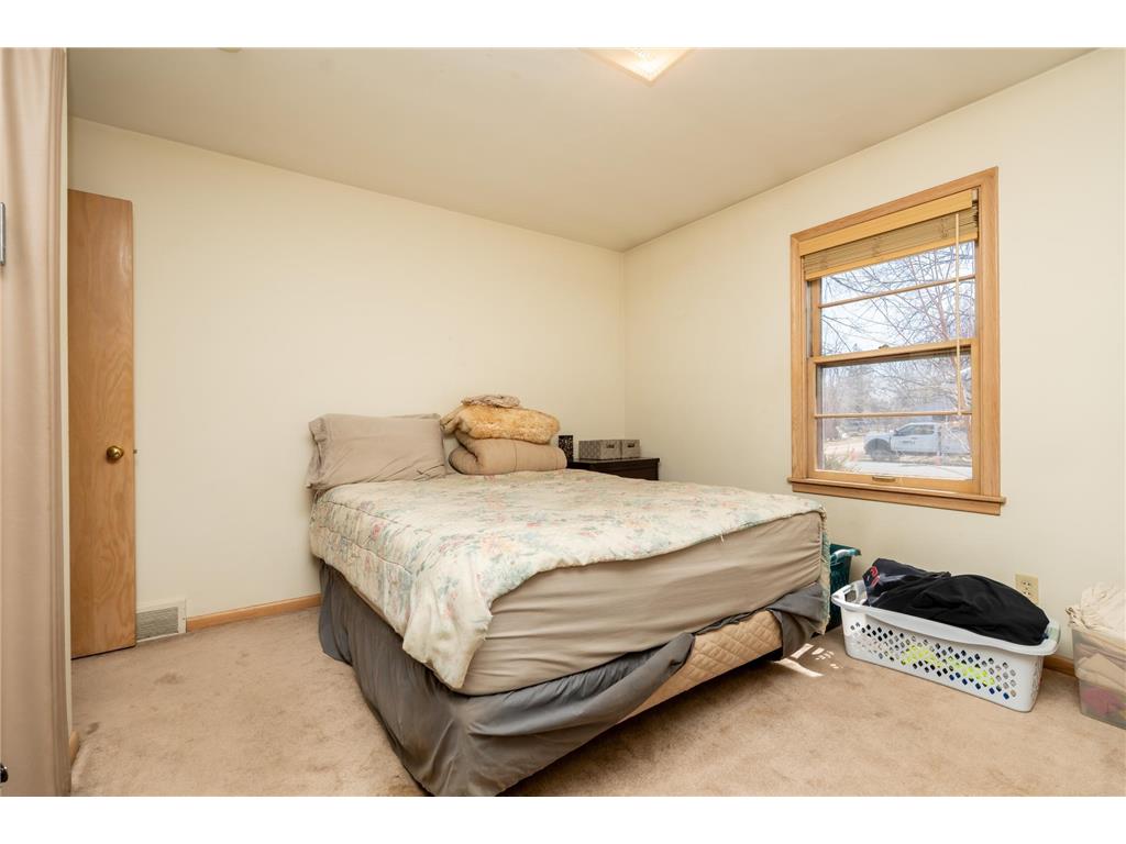 709 Shakopee Avenue E Shakopee MN 55379 7062737 image19