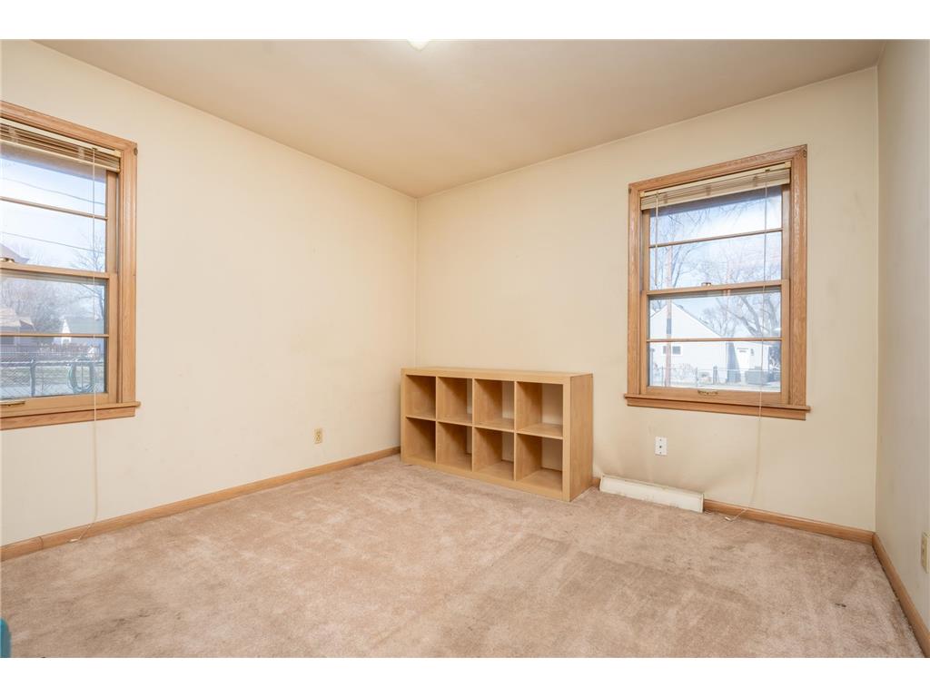 709 Shakopee Avenue E Shakopee MN 55379 7062737 image20