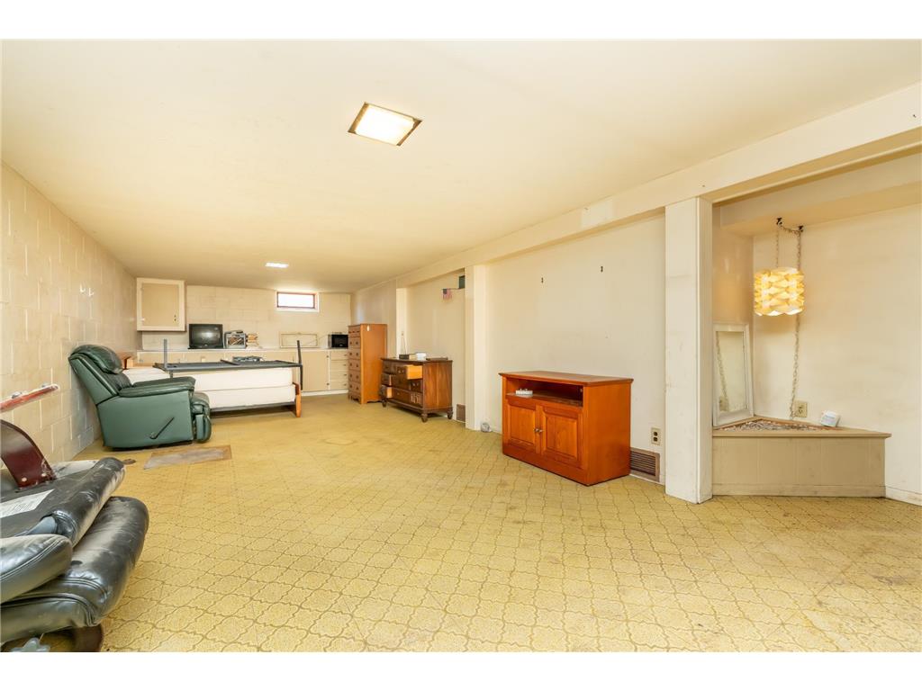 709 Shakopee Avenue E Shakopee MN 55379 7062737 image23
