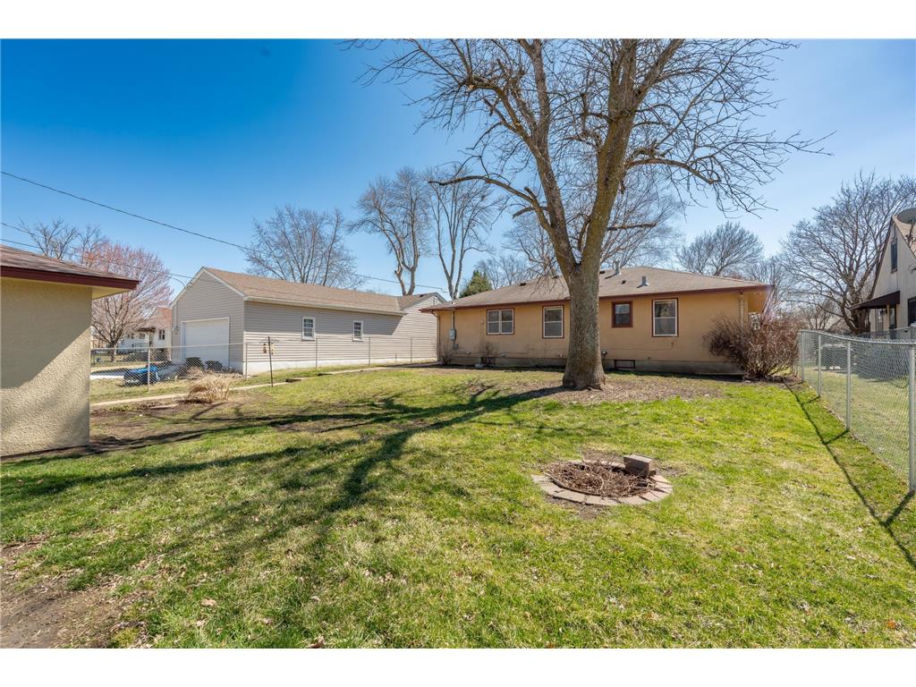 709 Shakopee Avenue E Shakopee MN 55379 7062737 image34