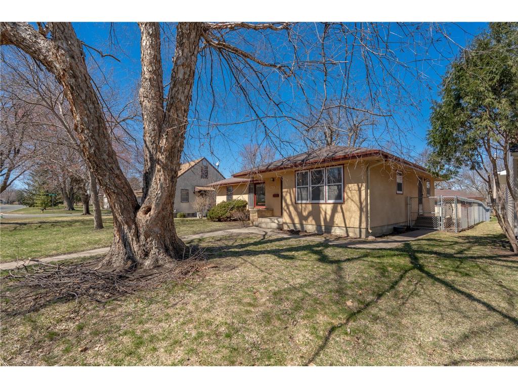 709 Shakopee Avenue E Shakopee MN 55379 7062737 image35