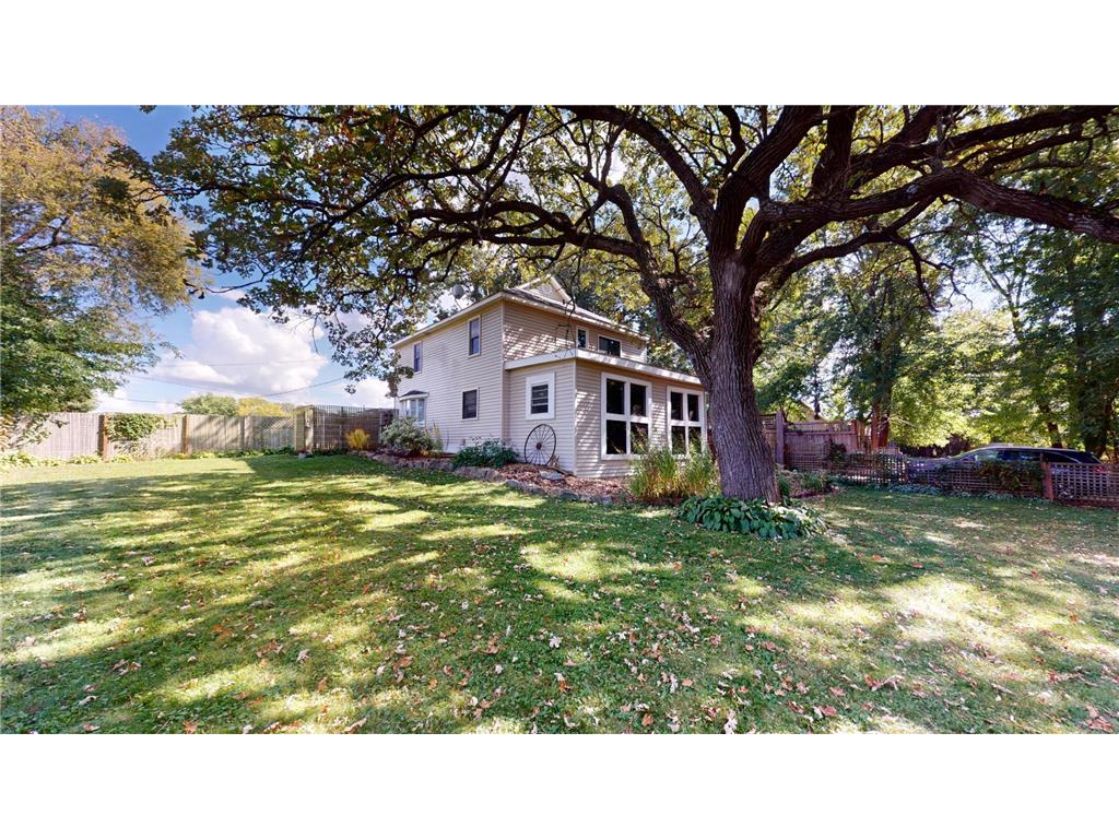 709 W 11th Street Albert Lea MN 56007 6603798 image1