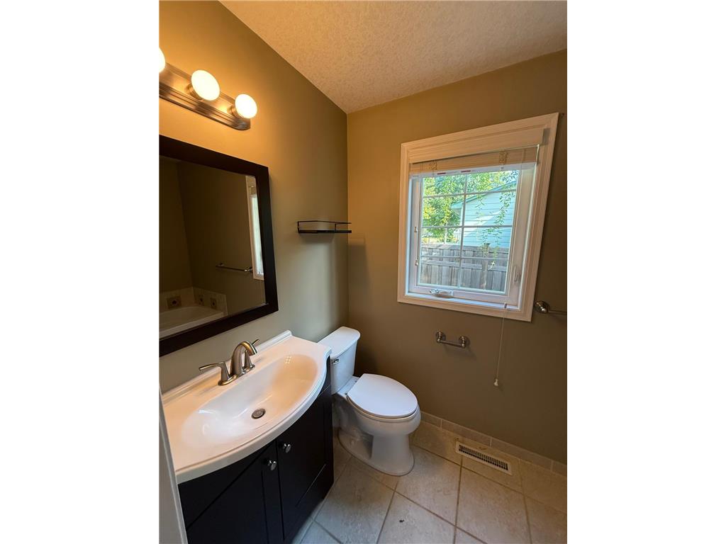 709 Wayzata Boulevard E Wayzata MN 55391 6818517 image8