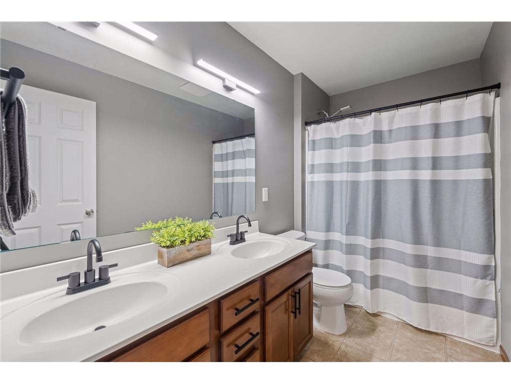 7091 Oak Ridge Court Shakopee MN 55379 7087502 image36
