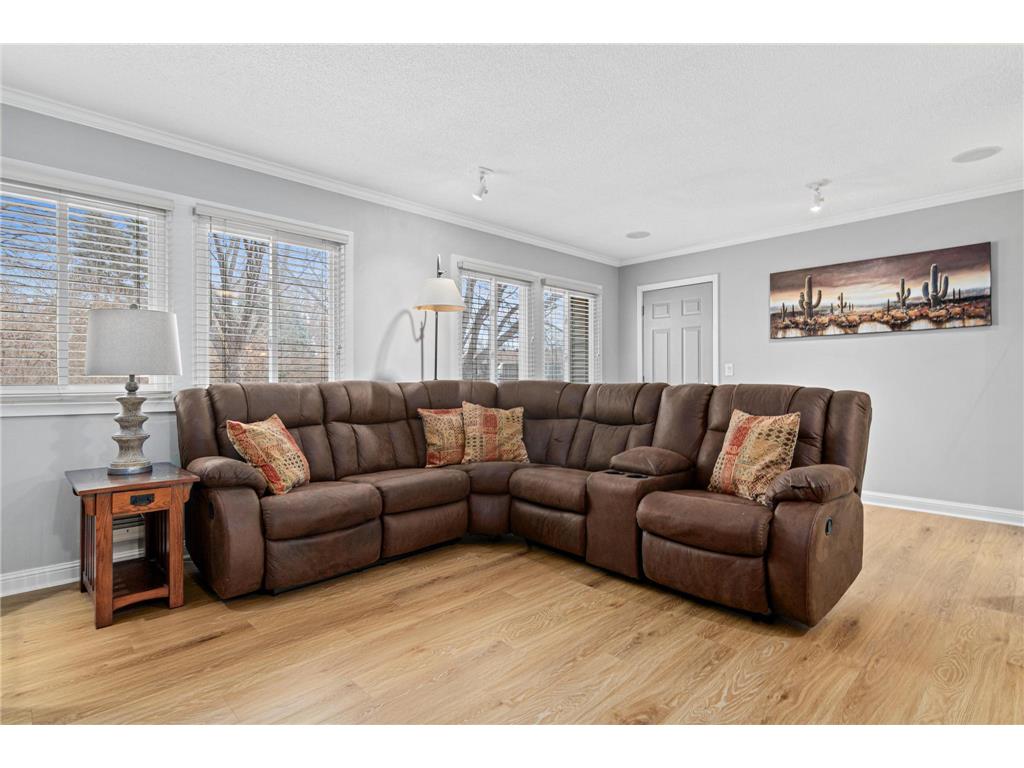 7093 146th Street W Apple Valley MN 55124 7086570 image4