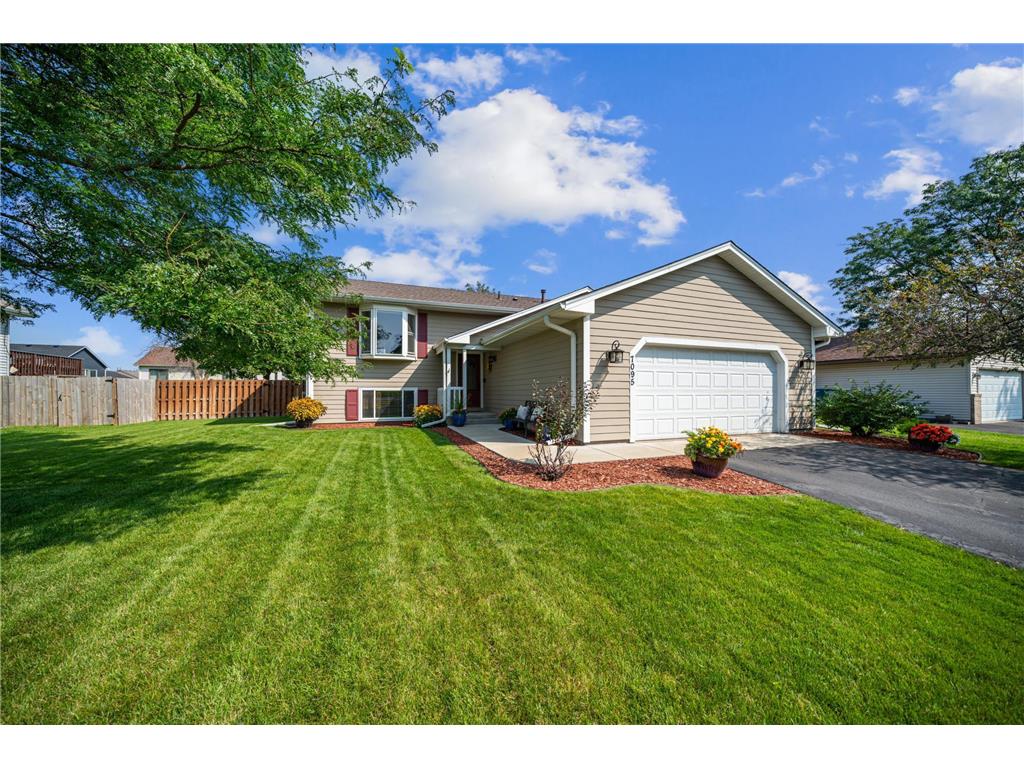 7095 Upper 157th Street W Apple Valley MN 55124 6594451 image1