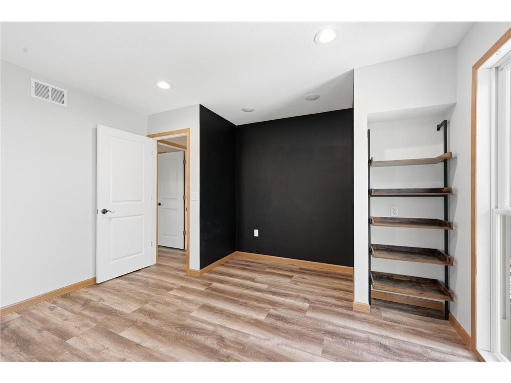 71 B Street Saint Paul MN 55106 7072145 image25