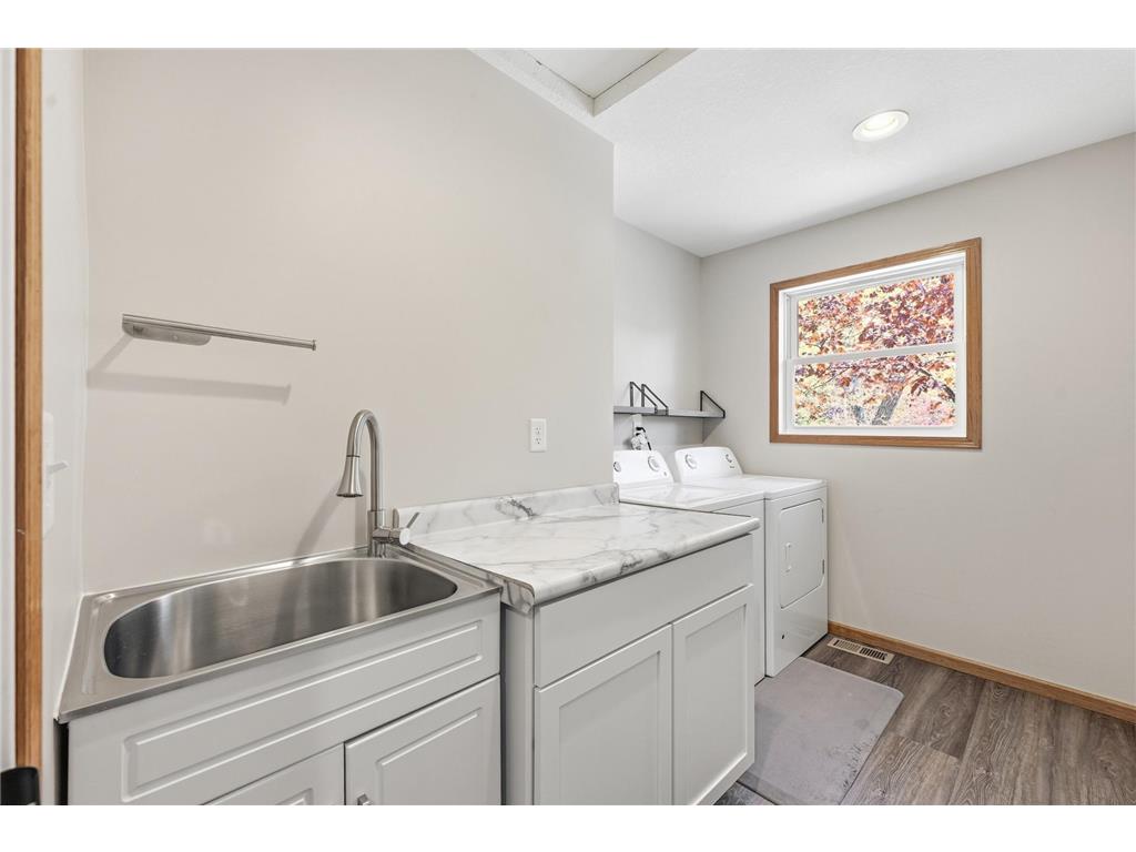 71 B Street Saint Paul MN 55106 7072145 image33