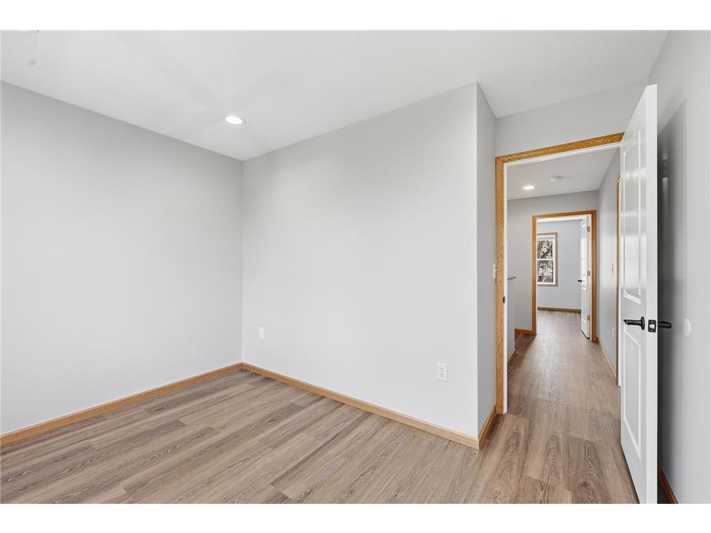 71 B Street Saint Paul MN 55106 7072145 image37