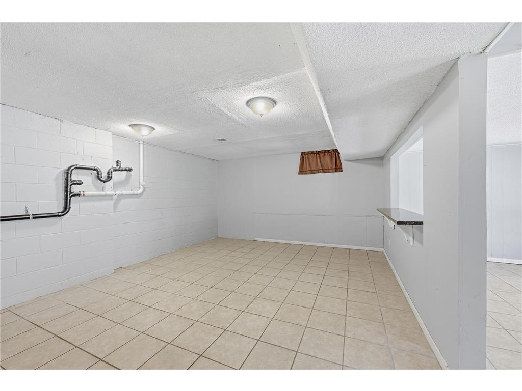 71 B Street Saint Paul MN 55106 7072145 image43