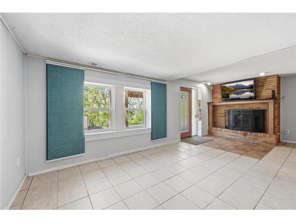 71 B Street Saint Paul MN 55106 7072145 image47