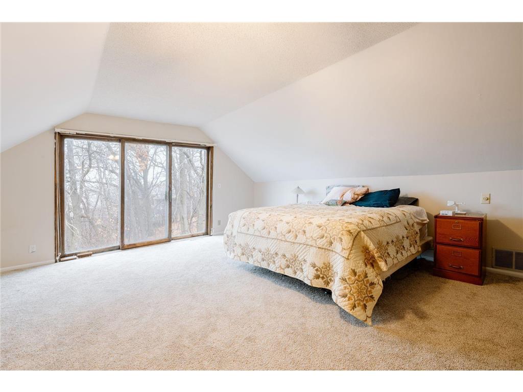 71 Deer Hills Court North Oaks MN 55127 7026353 image21
