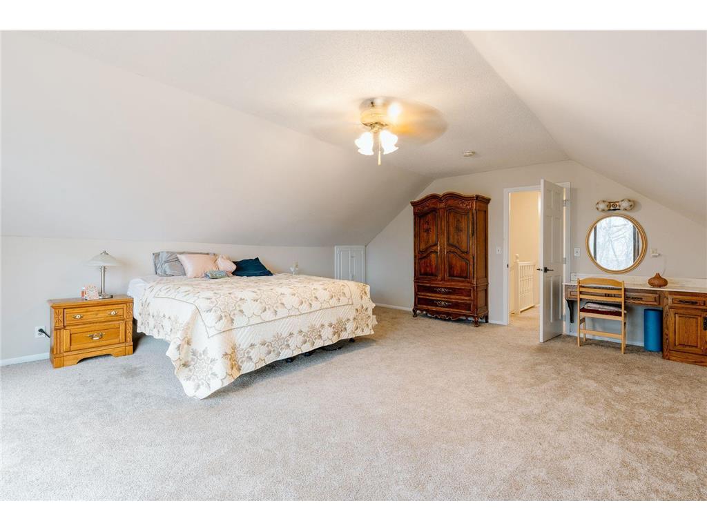 71 Deer Hills Court North Oaks MN 55127 7026353 image22