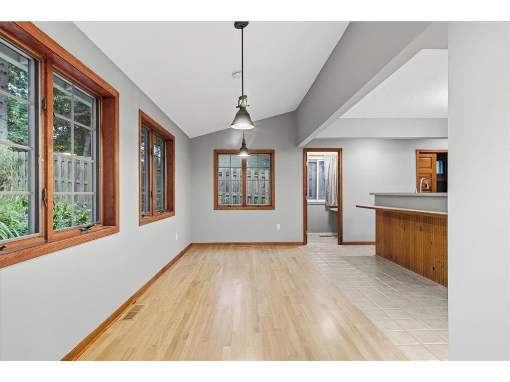 71 Fir Street Mahtomedi MN 55115 - White Bear 7032141 image14