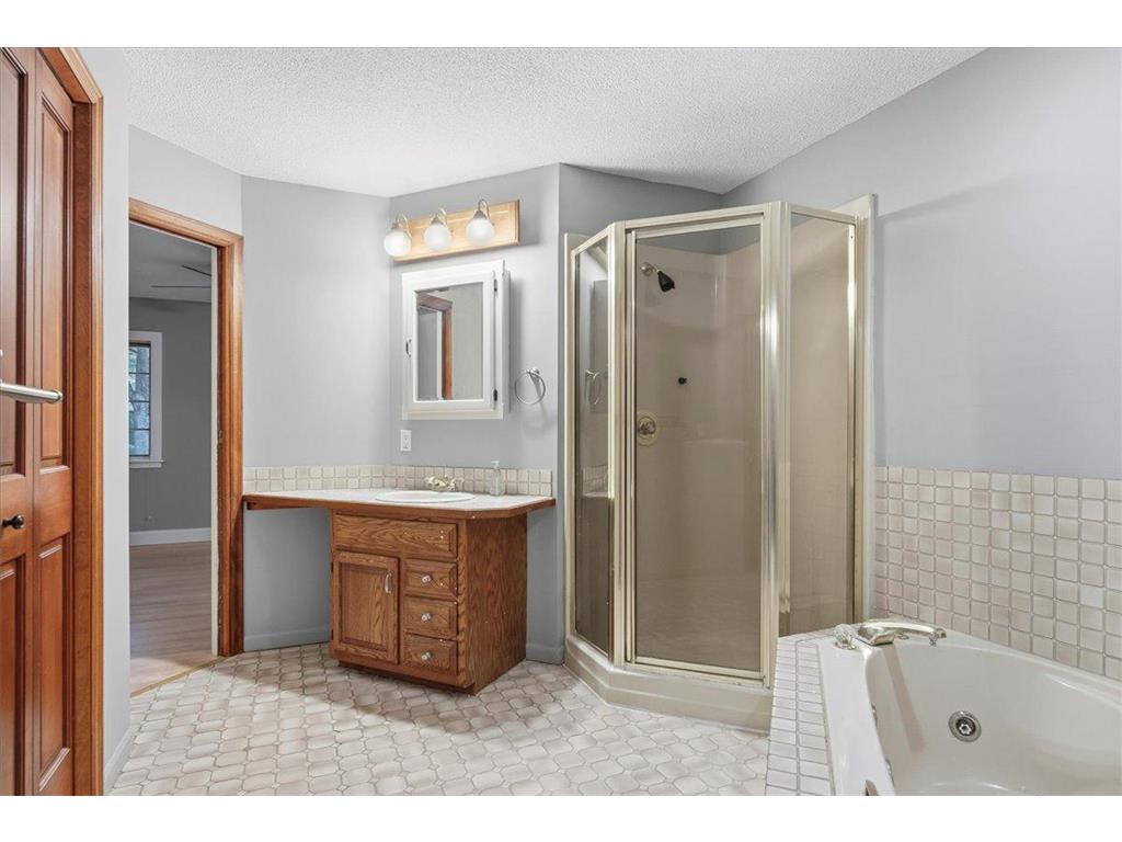 71 Fir Street Mahtomedi MN 55115 - White Bear 7032141 image31