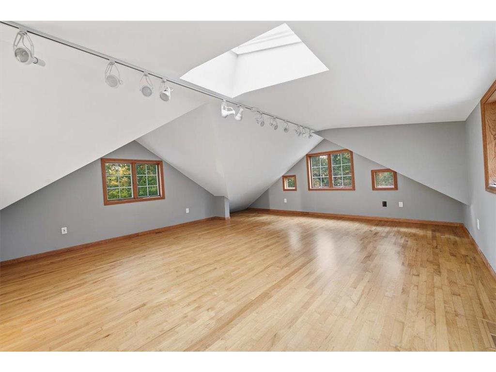 71 Fir Street Mahtomedi MN 55115 - White Bear 7032141 image35