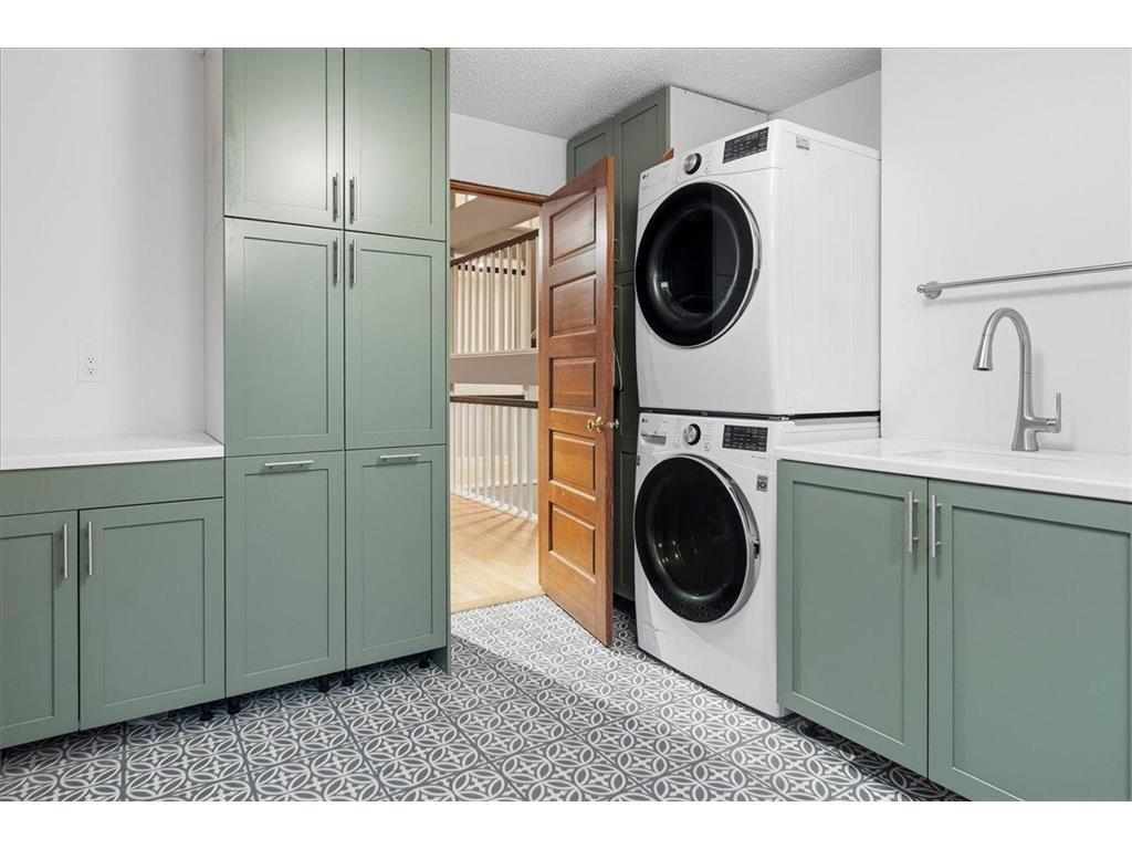 71 Fir Street Mahtomedi MN 55115 - White Bear 7032141 image44