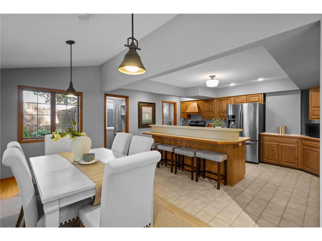 71 Fir Street Mahtomedi MN 55115 - White Bear 7099985 image37