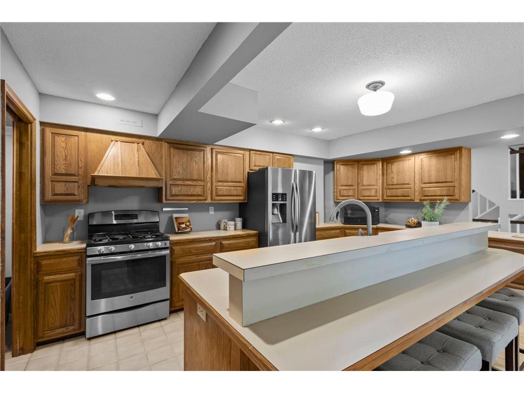 71 Fir Street Mahtomedi MN 55115 - White Bear 7099985 image39