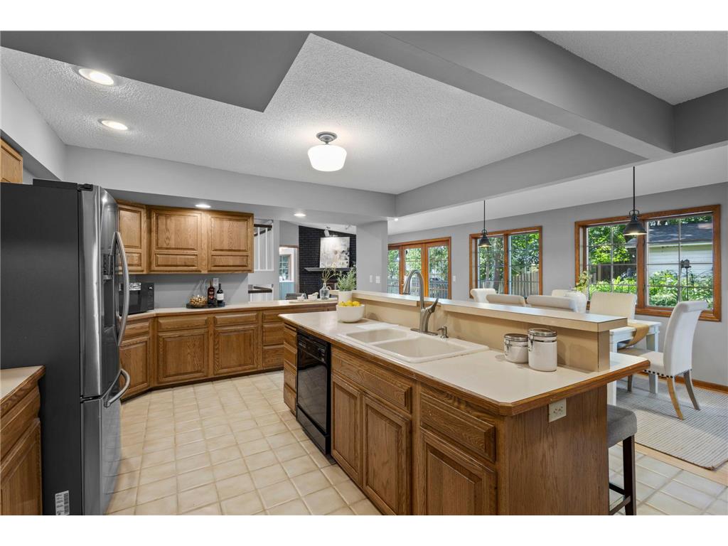71 Fir Street Mahtomedi MN 55115 - White Bear 7099985 image42