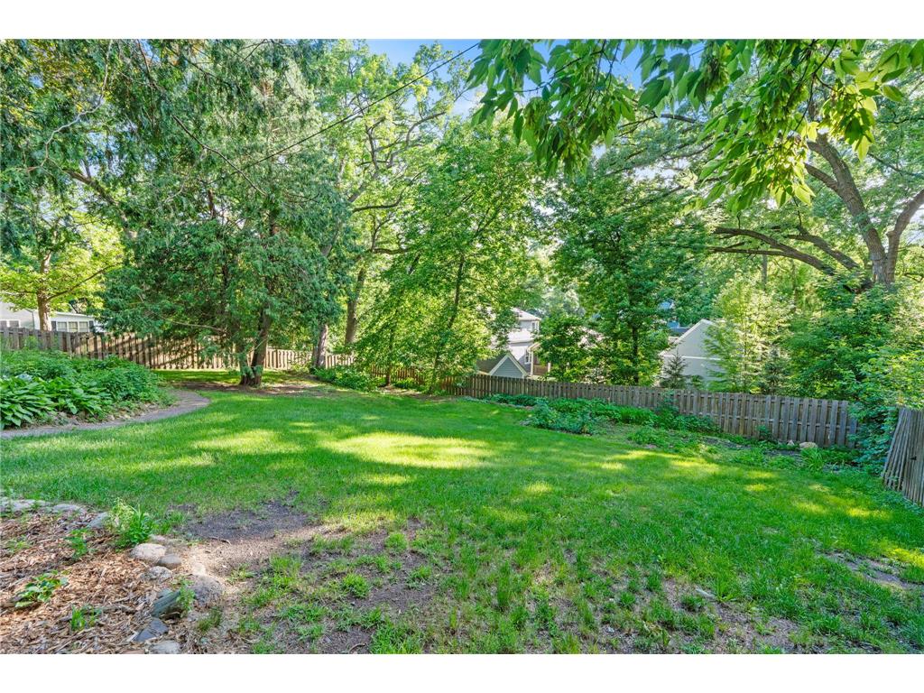 71 Fir Street Mahtomedi MN 55115 - White Bear 7099985 image91