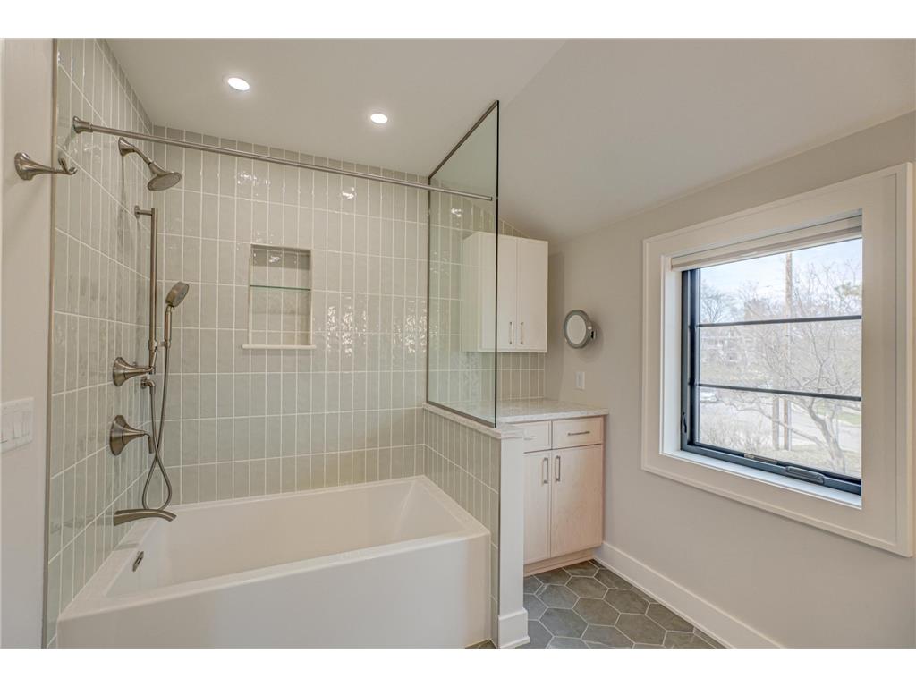 71 Otis Lane Saint Paul MN 55104 7052922 image19