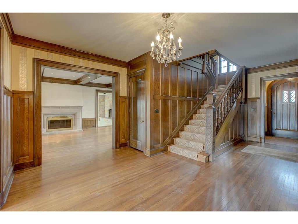71 Otis Lane Saint Paul MN 55104 7052922 image38