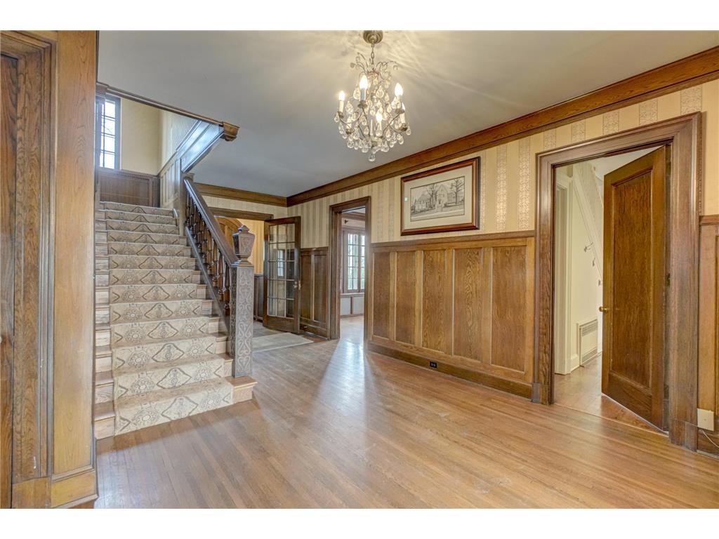 71 Otis Lane Saint Paul MN 55104 7052922 image39