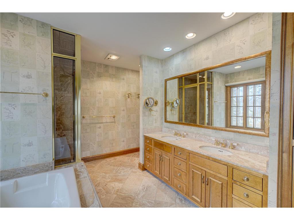 71 Otis Lane Saint Paul MN 55104 7052922 image44