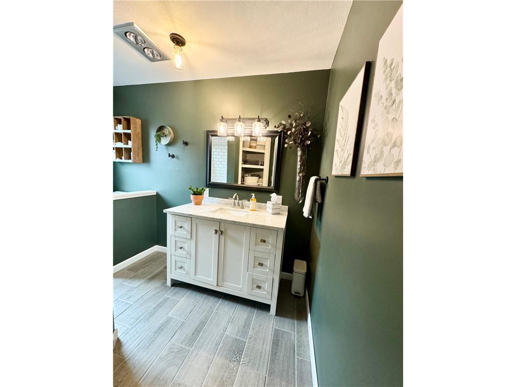 710 15th Street NW Bemidji MN 56601 7065558 image26