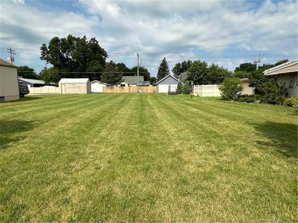 710 4th Street SE Pipestone MN 56164 7032635 image27