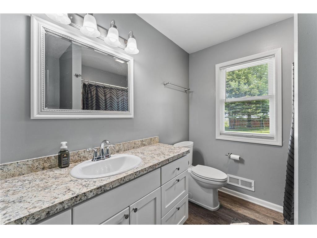 710 Cypress Street S Cambridge MN 55008 7060813 image28