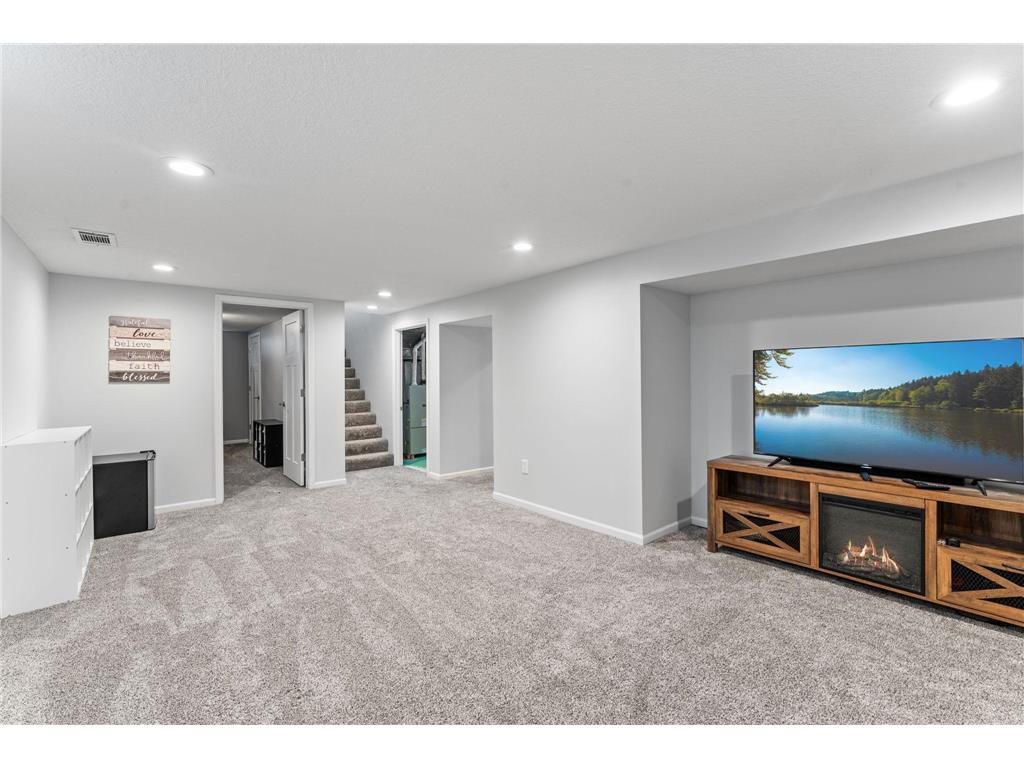 710 Cypress Street S Cambridge MN 55008 7060813 image34