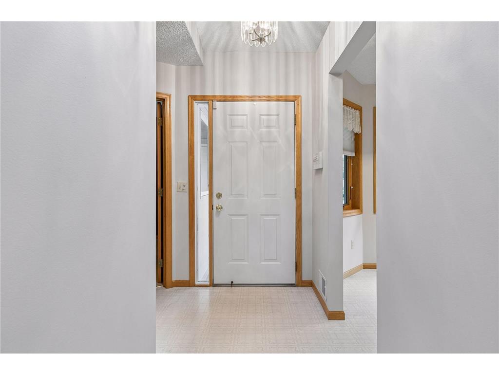710 Emerald Ridge Roseville MN 55113 7090582 image12