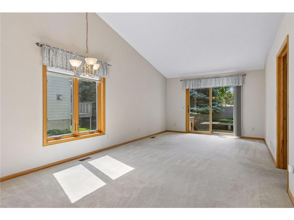 710 Emerald Ridge Roseville MN 55113 7090582 image21