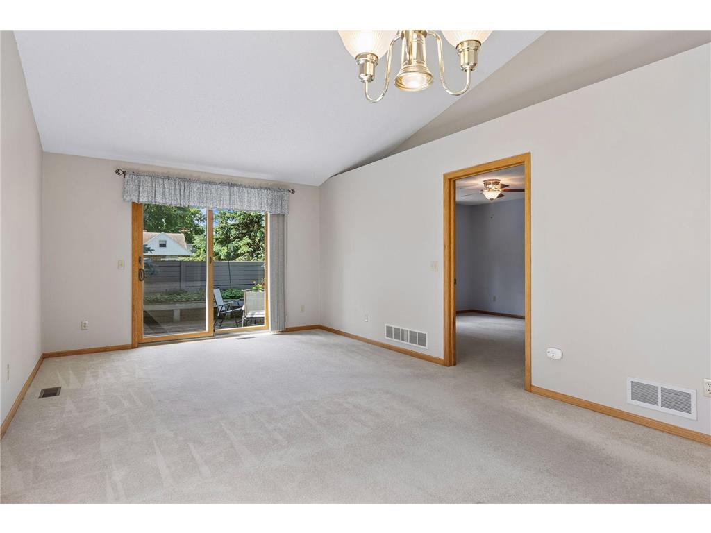 710 Emerald Ridge Roseville MN 55113 7090582 image24