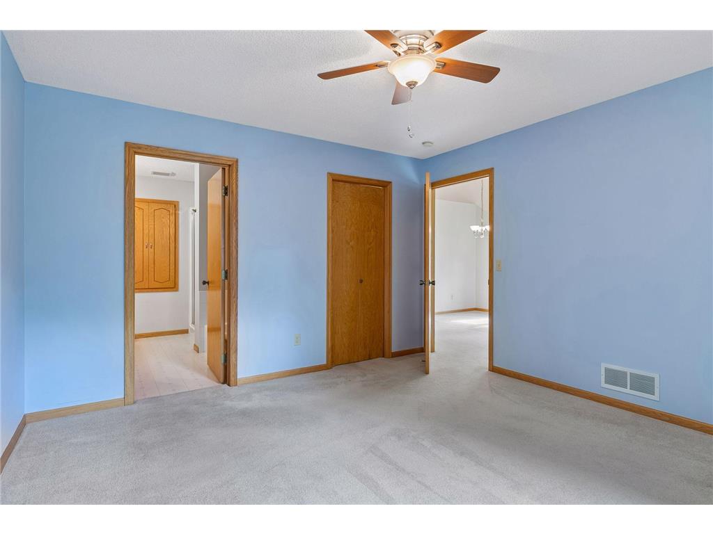710 Emerald Ridge Roseville MN 55113 7090582 image28