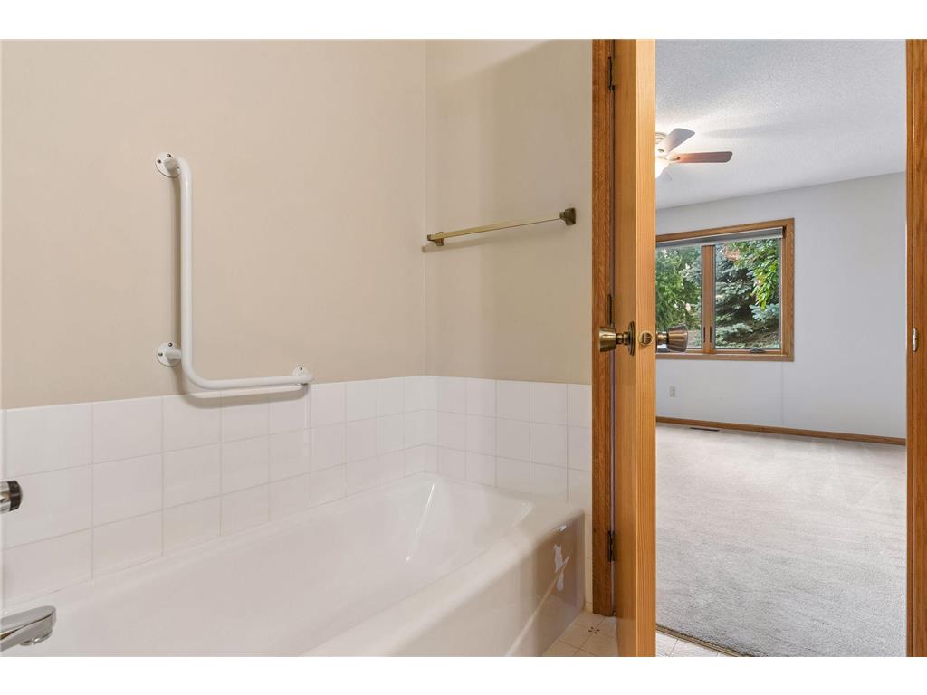 710 Emerald Ridge Roseville MN 55113 7090582 image31