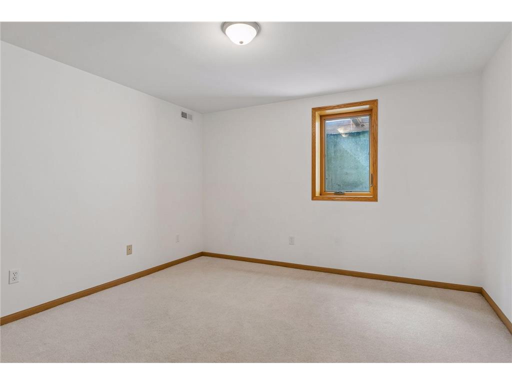 710 Emerald Ridge Roseville MN 55113 7090582 image41