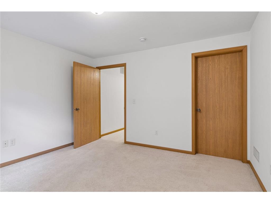710 Emerald Ridge Roseville MN 55113 7090582 image42