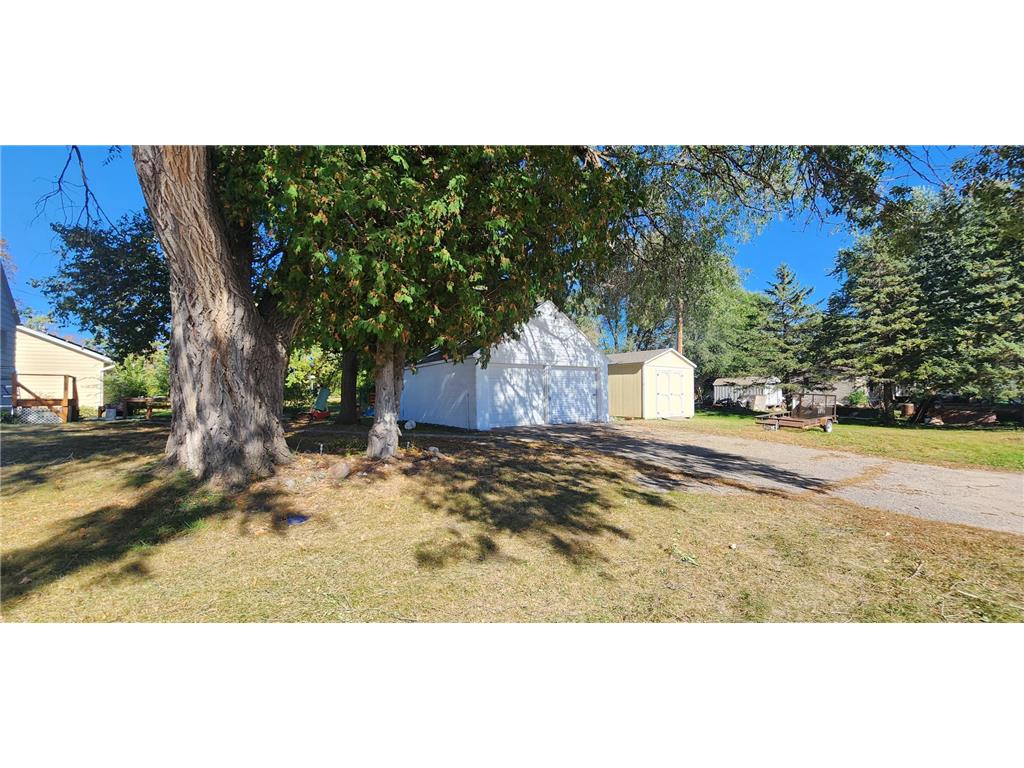 710 Johnson Street Henning MN 56551 7002832 image4