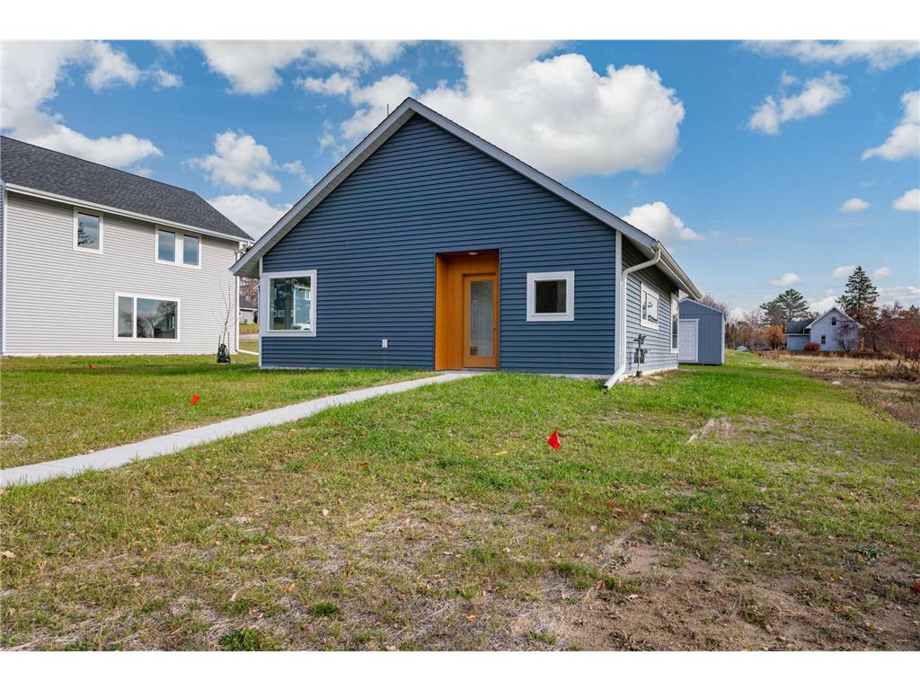 710 NW 8th Avenue Grand Rapids MN 55744 6627097 image1